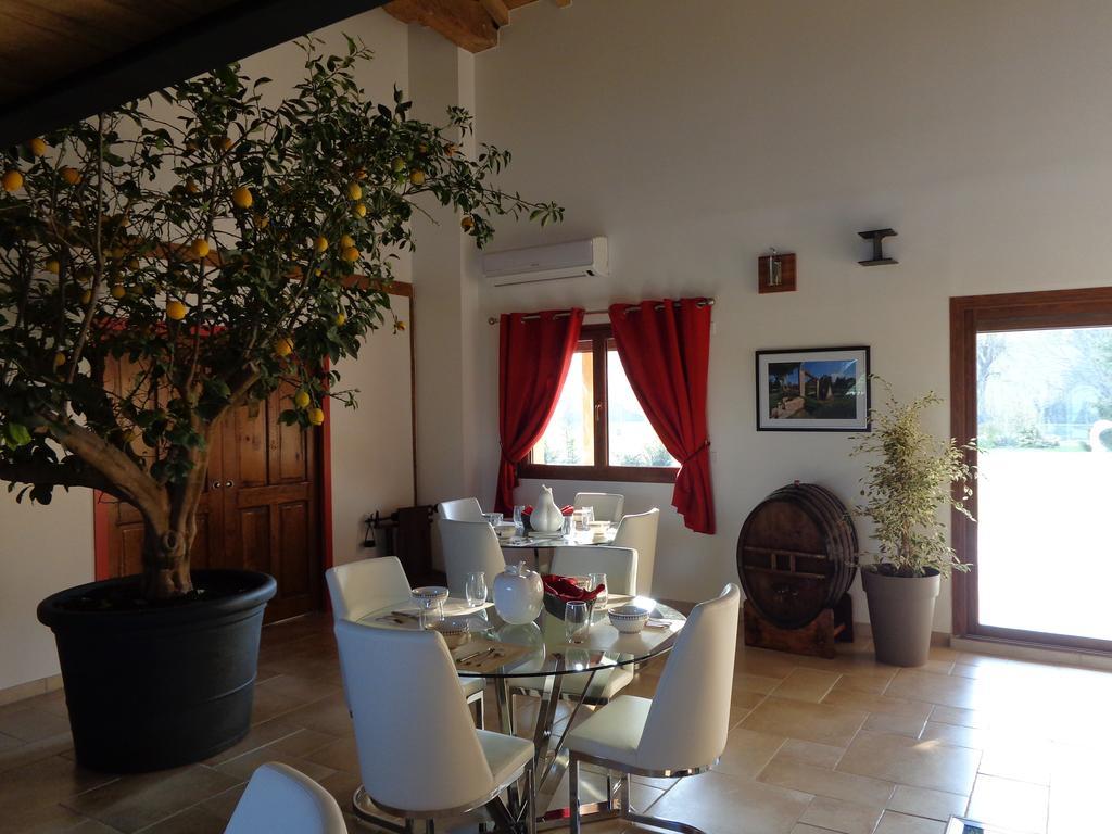 Bed and Breakfast Domaine De La Garde Vonnas Exterior foto