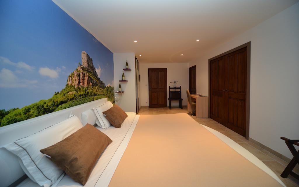 Bed and Breakfast Domaine De La Garde Vonnas Zimmer foto